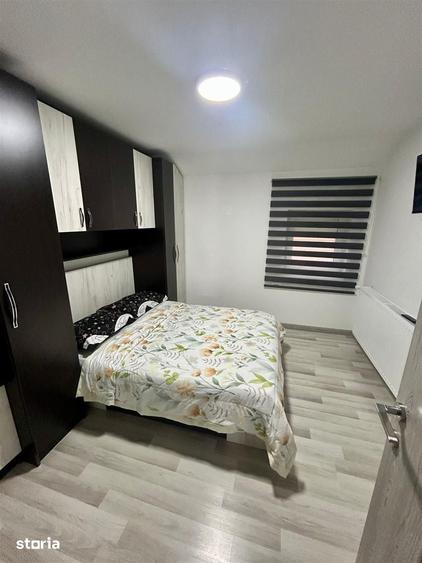 Casă cu 7 camere cu Teren 300 Mp în Sânmartin