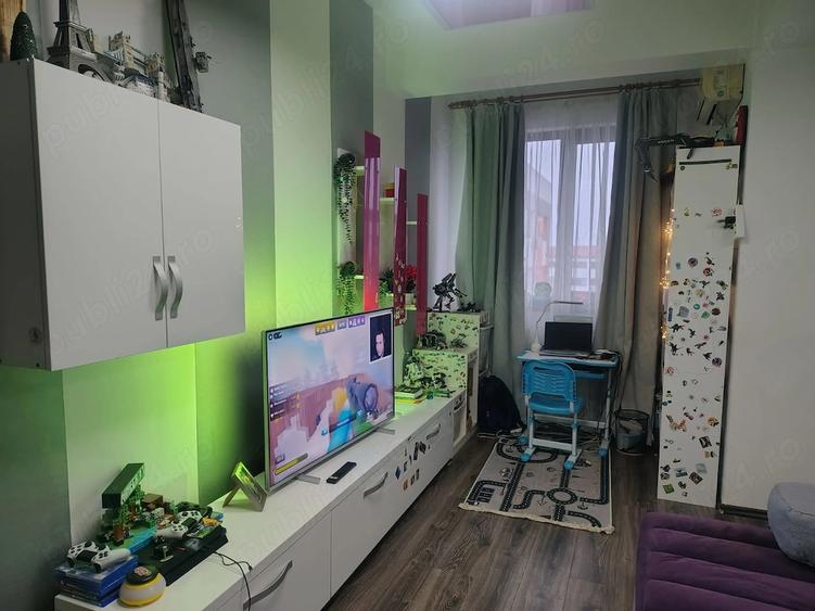 Apartament cu 2 camere decomandat, mobilat în Central