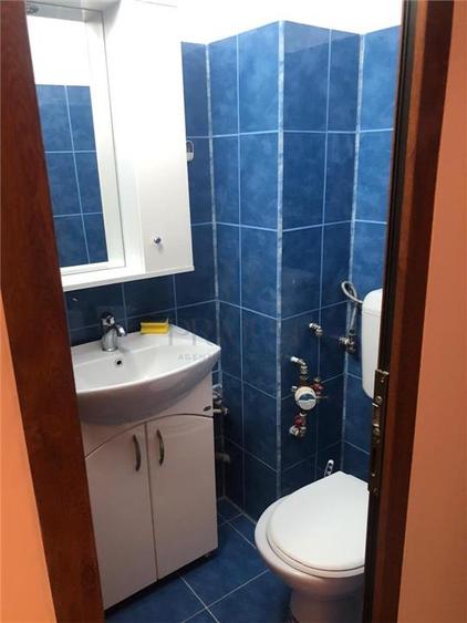 Apartament cu 3 camere decomandat în Baba-Dochia