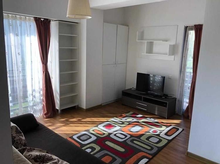 Apartament cu 2 camere semidecomandat în Plopilor