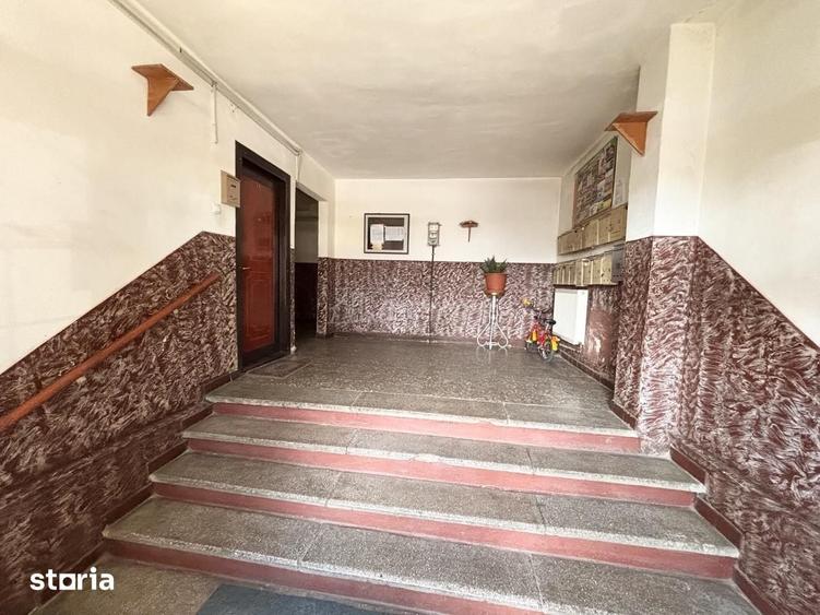 Apartament cu 3 camere decomandat în Rogerius