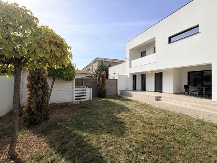 Duplex cu 4 camere cu Canalizare în Dumbrăvița