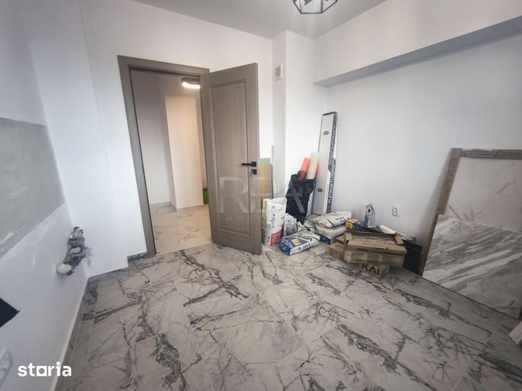 Apartament cu 3 camere decomandat în Grivița