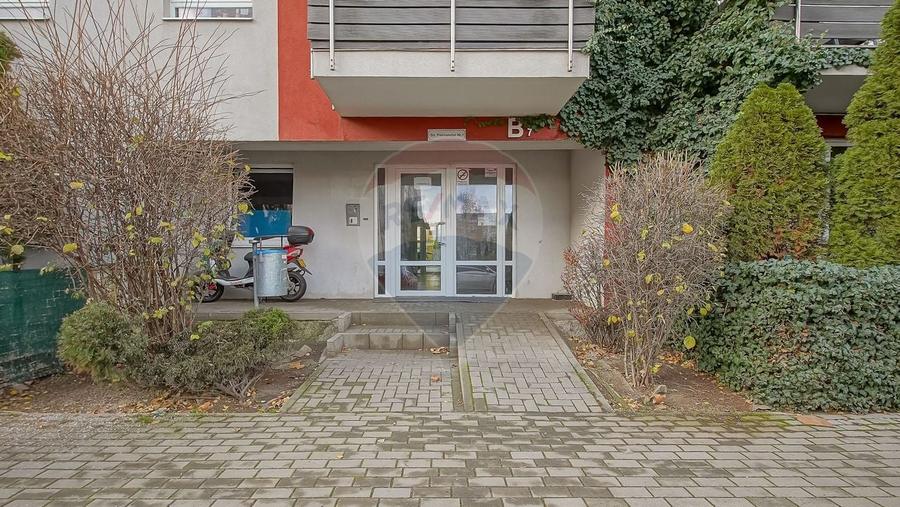 Apartament cu 2 camere decomandat, mobilat în Avantgarden