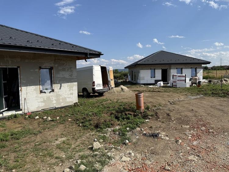 Casă cu 4 camere în Horpaz