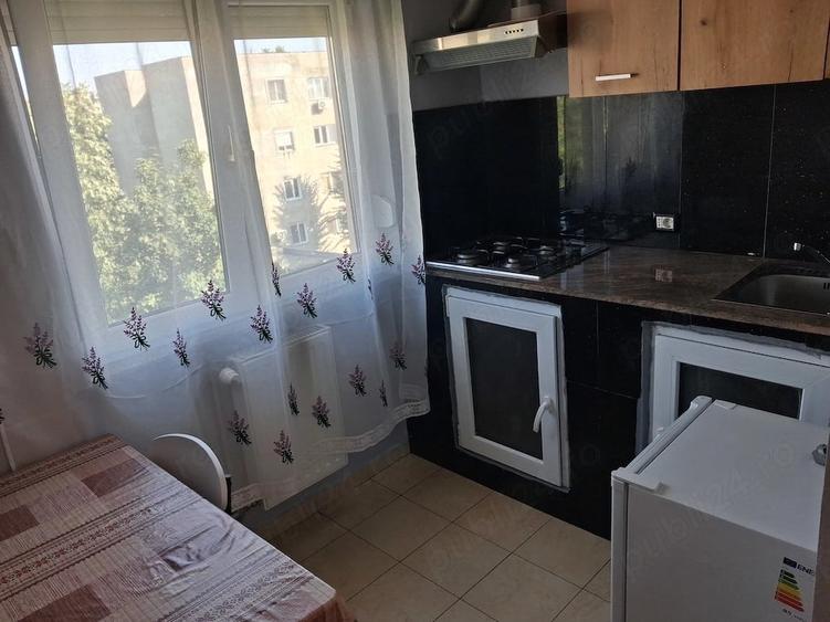 Garsonieră semidecomandată în Central