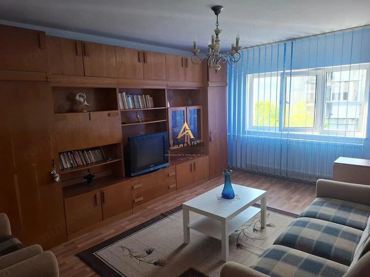 Apartament cu 2 camere decomandat în Mihai Bravu