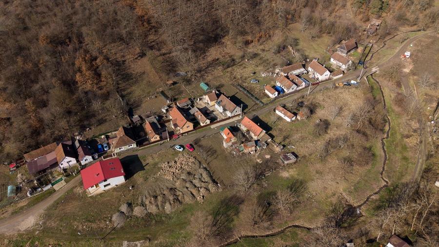 Teren Construcții intravilan de 302 mp, în Șoimoș