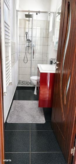 Casă cu 4 camere cu Teren 350 Mp în Central