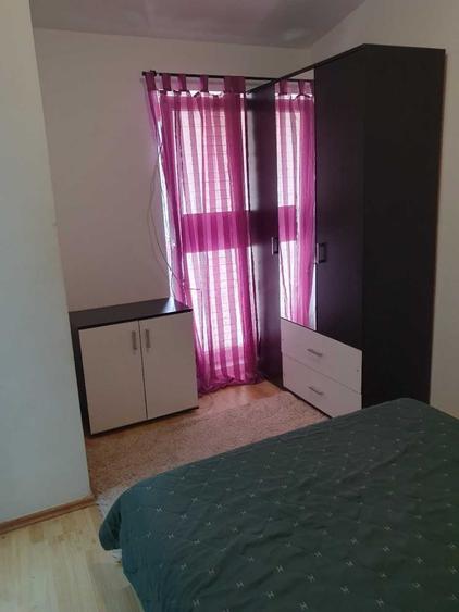 Apartament cu 2 camere semidecomandat în Dâmbovița