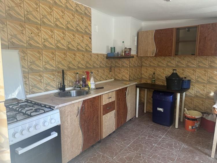 Casă cu 4 camere cu Teren 350 Mp în Colentina
