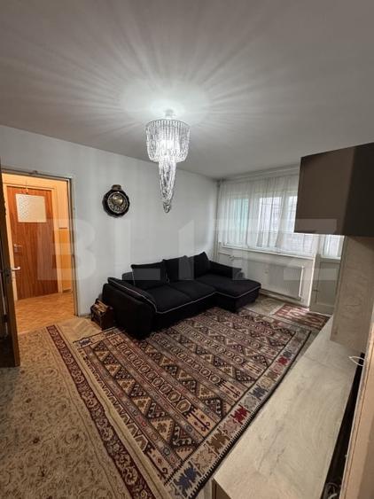Apartament cu 2 camere semidecomandat, mobilat în Vest