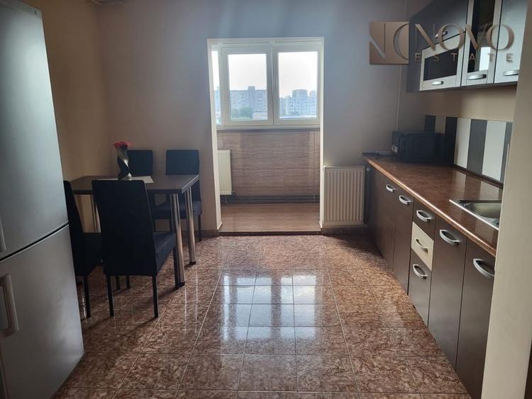 Apartament cu 2 camere semidecomandat, mobilat în Dristor
