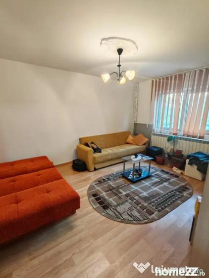 Apartament cu 3 camere decomandat în Inel I