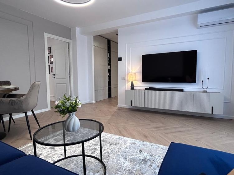 Apartament cu 2 camere decomandat, mobilat în Decebal