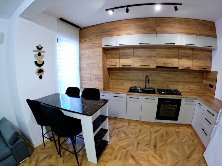 Apartament cu 2 camere decomandat în Dumbrăvița
