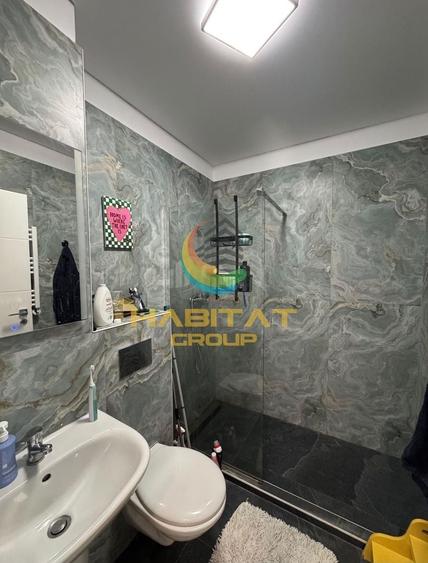 Apartament cu 4 camere semidecomandat, mobilat în Parcul Carol