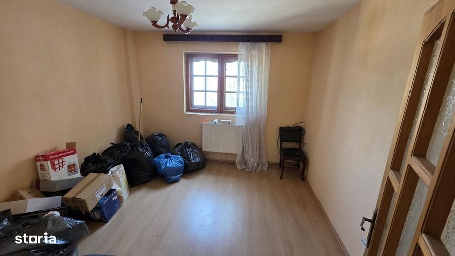 Apartament cu 3 camere în Est