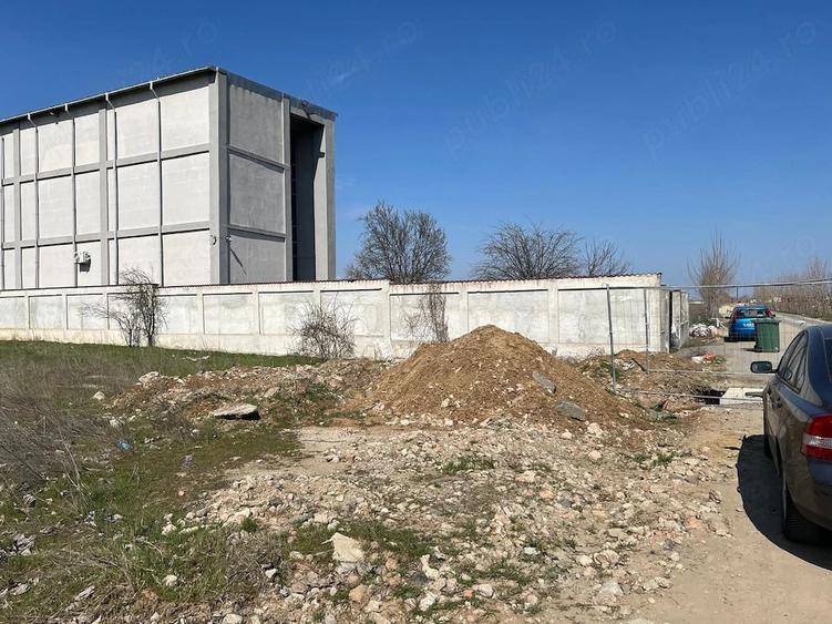 Teren de 5500 mp, în Central