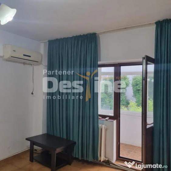 Apartament cu 3 camere semidecomandat în 5 Călărasi
