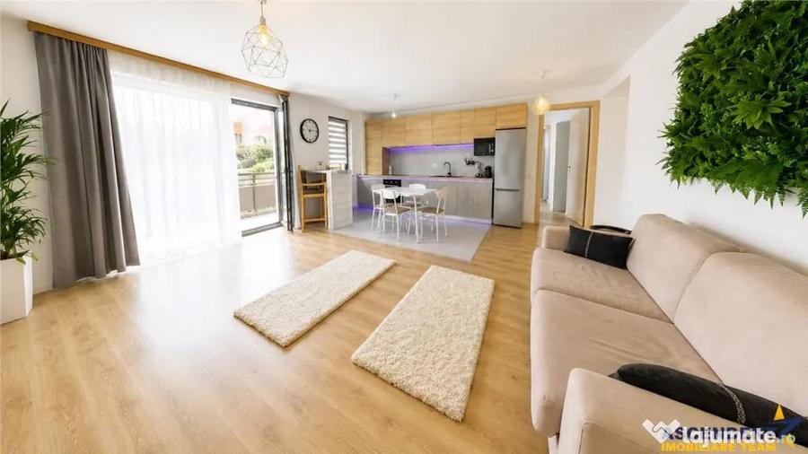 Apartament cu 2 camere decomandat în Central