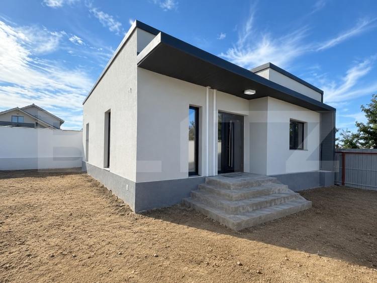 Casă individuală cu 3 camere cu Teren 220 Mp în Sud-Est