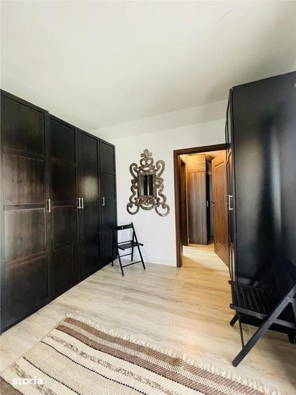 Casă cu 5 camere cu Teren 233 Mp în Central