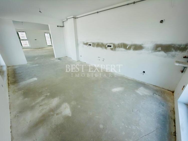 Apartament cu 4 camere decomandat în Theodor Pallady