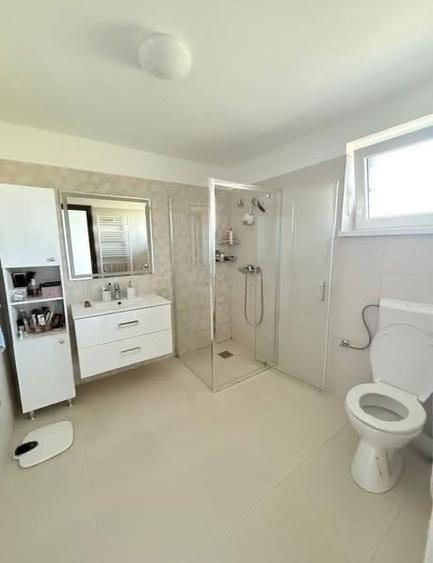 Casă individuală cu 4 camere cu Teren 117.5 Mp în Cetate