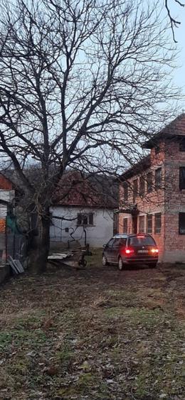 Casă cu 6 camere în Cizer