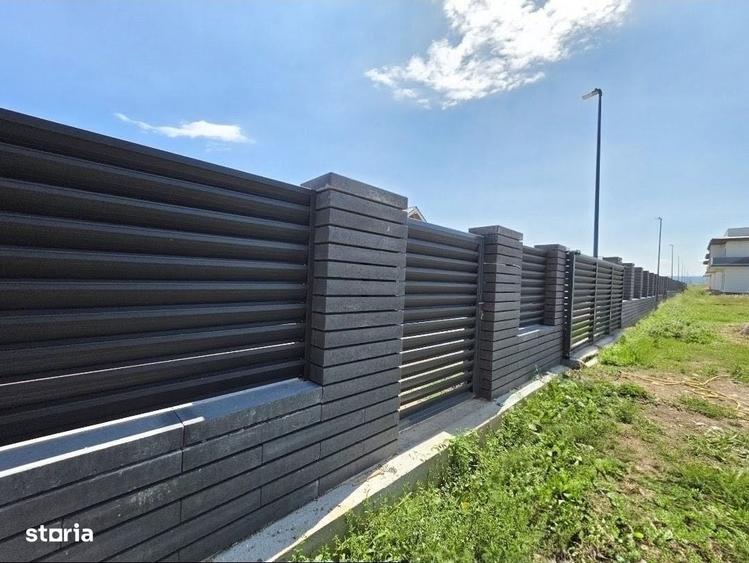 Casă cu 4 camere cu Teren 560 Mp în Cristian
