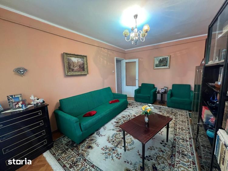 Apartament cu 2 camere în Micro 19