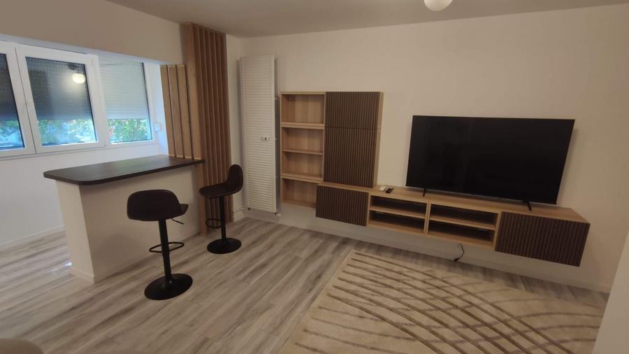 Apartament cu 2 camere decomandat, mobilat în Turda