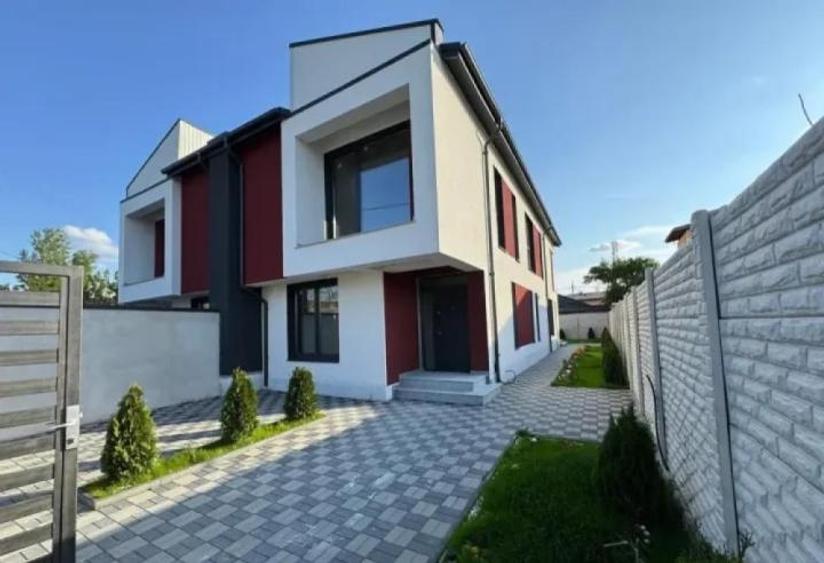 Casă cu 4 camere cu Canalizare în Chitila