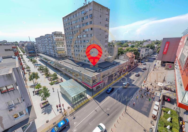 Spațiu comercial, de 2,300 mp, în Central