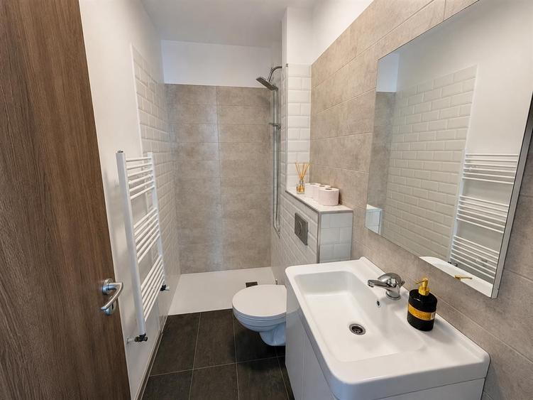 Penthouse modern cu 2 terase spectaculoase și parcare inclusă - 10