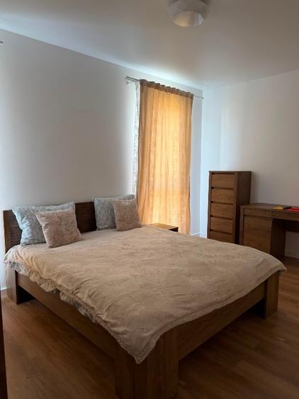 Apartament cu 3 camere decomandat, mobilat în Haliu