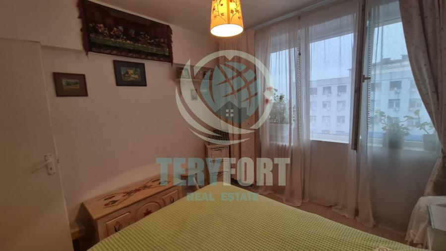 Apartament cu 3 camere semidecomandat, mobilat în Ștefan cel Mare