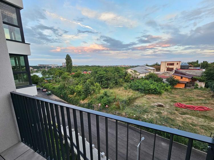 Apartament cu 2 camere decomandat în Doamna Ghica