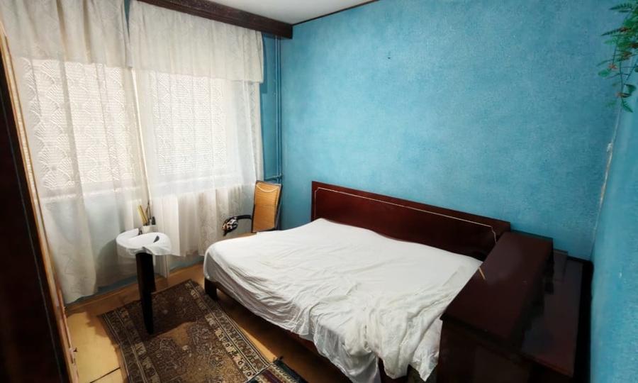 Apartament cu 2 camere decomandat în Micro 20