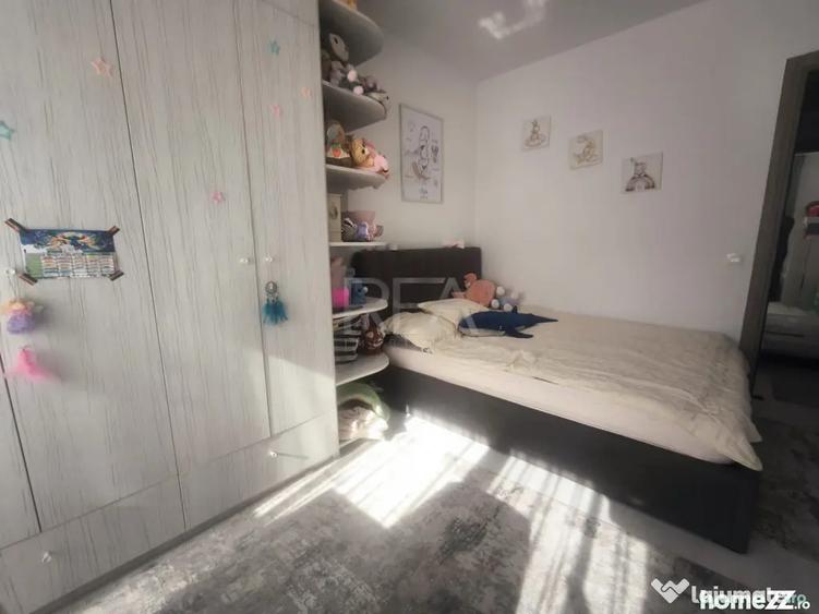 Apartament cu 4 camere decomandat, mobilat în Politehnica
