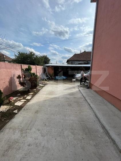 Casă individuală cu 5 camere cu Garaj în Nord