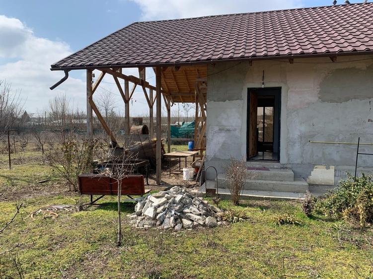 Casă individuală cu 2 camere cu Canalizare în Schela
