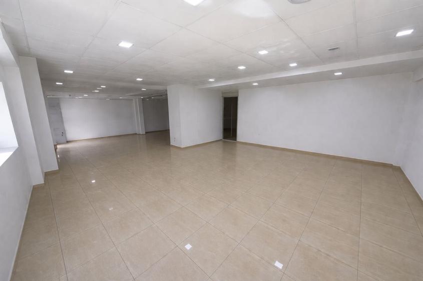 Spațiu comercial, de 123 mp, în Central