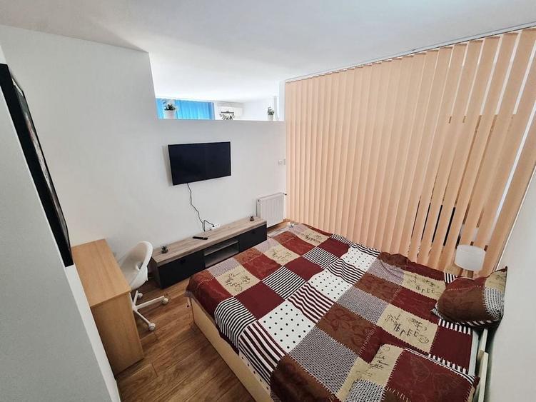Garsonieră decomandată în Complex Studențesc