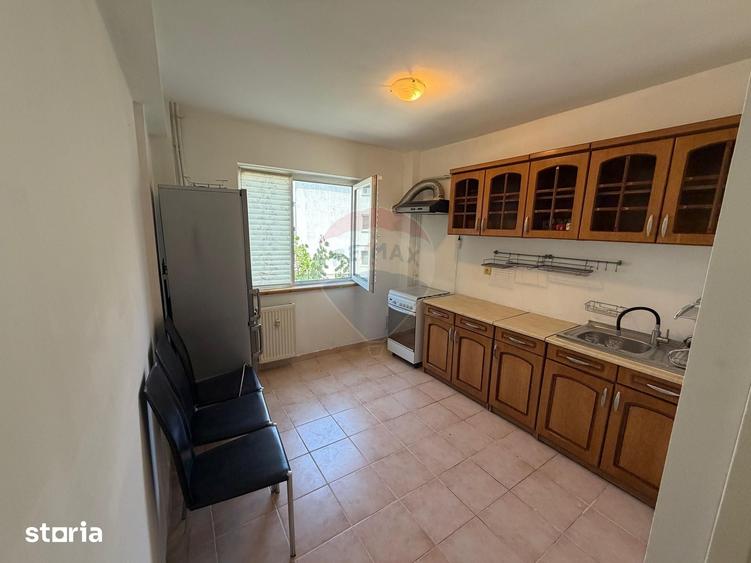 Apartament cu 2 camere decomandat în Craiovița Nouă