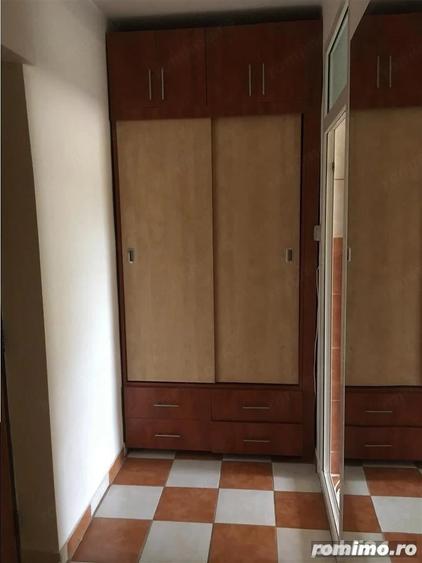 Garsonieră decomandată în Muncii