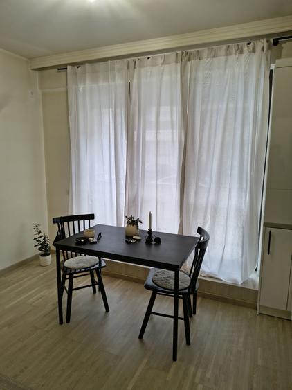 Apartament cu 2 camere decomandat în Aviației