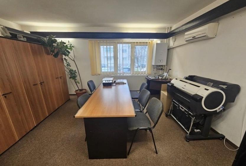 Apartament cu 4 camere decomandat în Păcurari