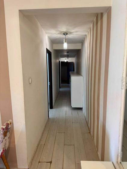 Apartament cu 3 camere decomandat în Șagului